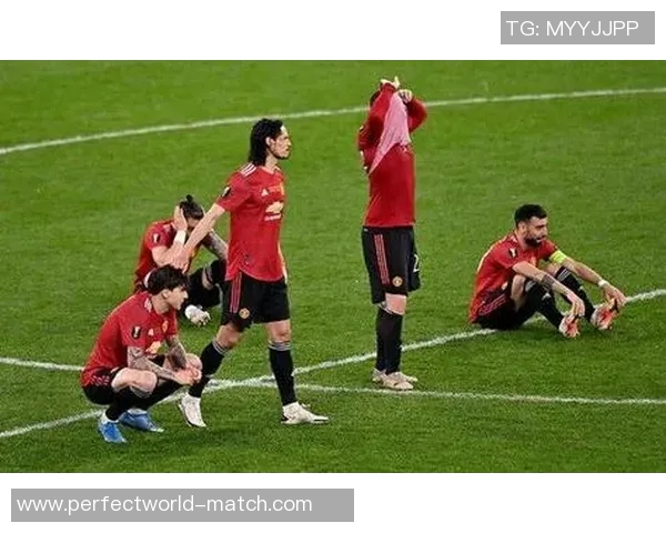 欧联杯精彩对决那不勒斯绝杀曼联全场沸腾瞬间回顾