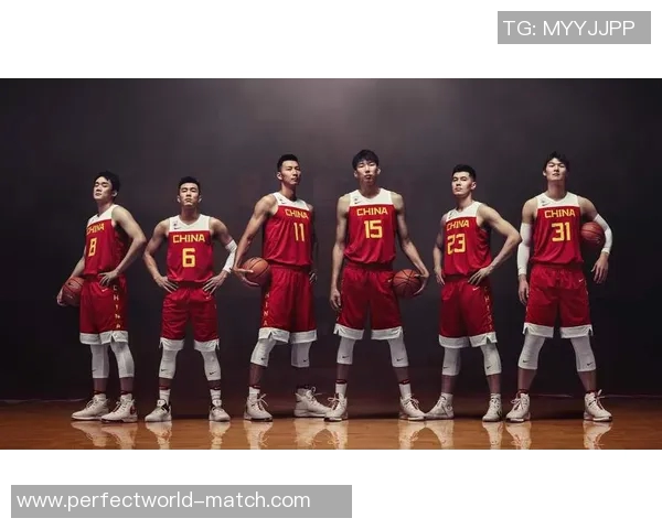 姚明青岛街头漫步的故事与篮球梦想的交汇瞬间