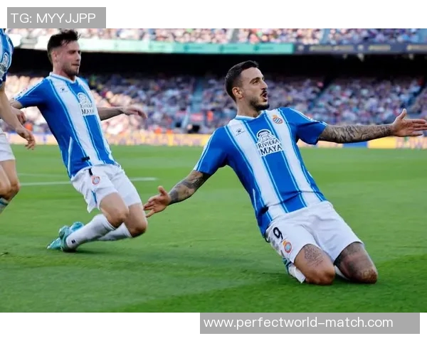 国王杯激战巴黎圣日耳曼与巴萨战平帽子戏法瞬间点燃全场激情