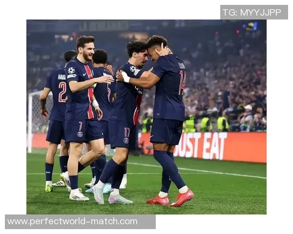 国王杯精彩对决里昂大胜国米帽子戏法引发全场狂欢